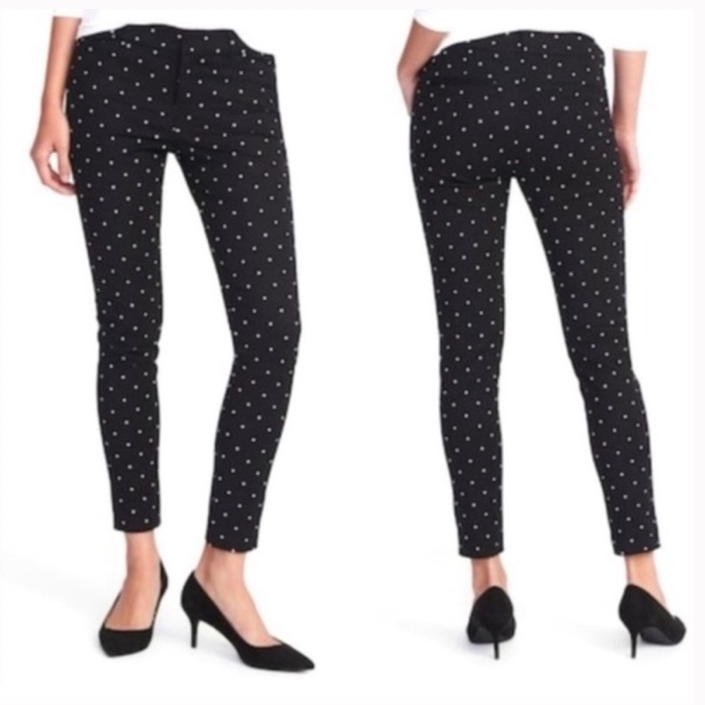 Pants old navy cropped ankle pants black and white size 2 NWT